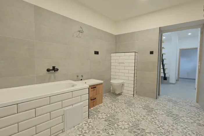 Pronájem bytu 2+kk, Jablonec nad Nisou, Nádražní, 55 m2