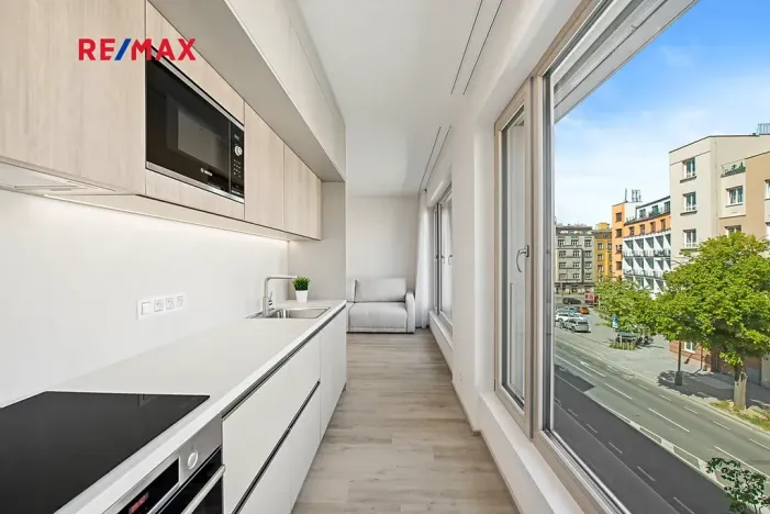 Pronájem bytu 1+kk, Praha - Žižkov, Malešická, 36 m2