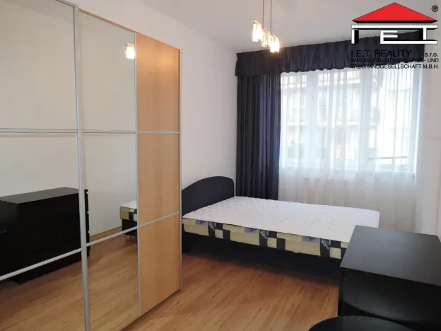 Pronájem bytu 2+kk, Praha - Vysočany, Poděbradská, 49 m2