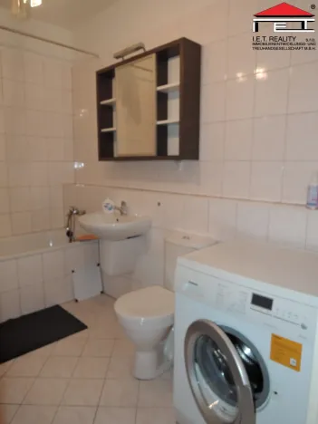 Pronájem bytu 2+kk, Praha - Vysočany, Poděbradská, 49 m2