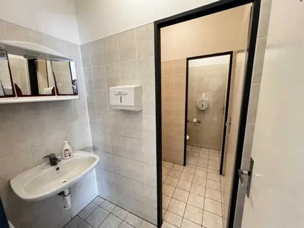 Pronájem kanceláře, Praha - Žižkov, Hartigova, 170 m2