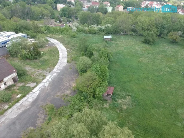 Prodej výrobních prostor, Dubí, Horská, 1000 m2