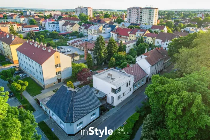 Prodej rodinného domu, Uherské Hradiště, U Stadionu, 272 m2