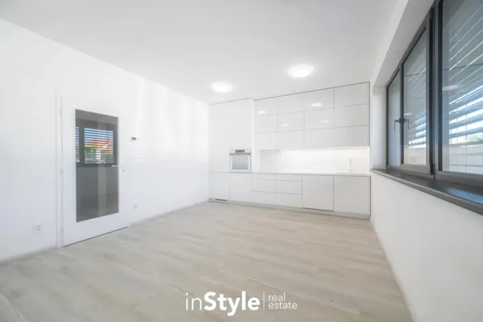 Prodej bytu 1+kk, Uherské Hradiště - Jarošov, U Řeky, 31 m2