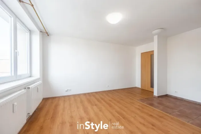 Pronájem bytu 2+kk, Bzenec, náměstí Svobody, 50 m2