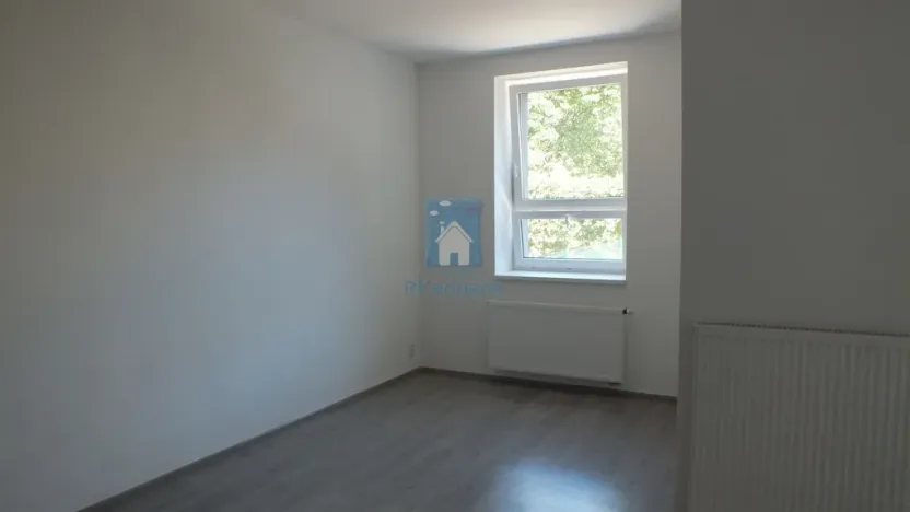 Pronájem bytu 1+kk, Plzeň, Rubešova, 35 m2