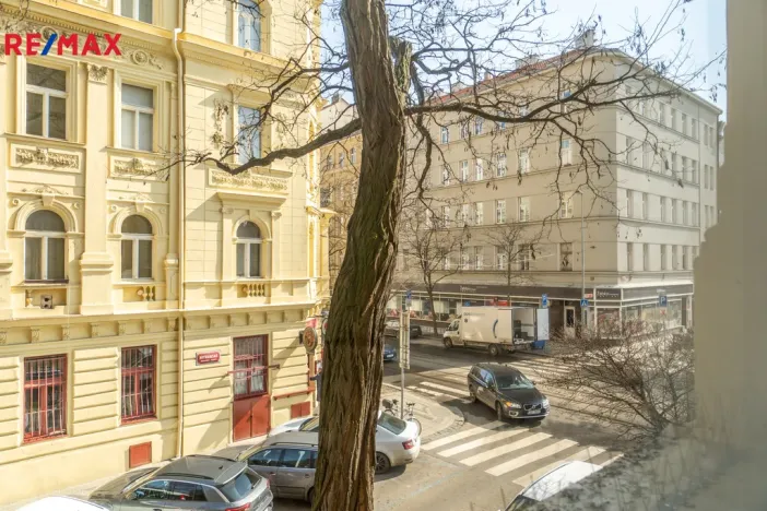 Pronájem bytu 2+kk, Praha - Vinohrady, Korunní, 55 m2