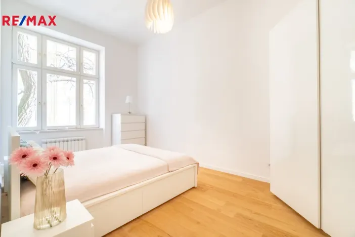 Pronájem bytu 2+kk, Praha - Vinohrady, Korunní, 55 m2