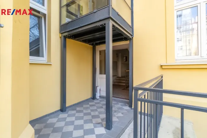 Pronájem bytu 2+kk, Praha - Vinohrady, Korunní, 55 m2