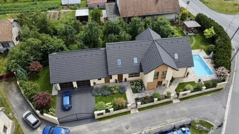 Prodej rodinného domu, Časy, 295 m2