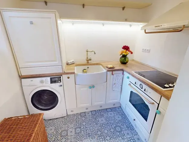 Prodej kanceláře, Praha - Vršovice, Černomořská, 57 m2