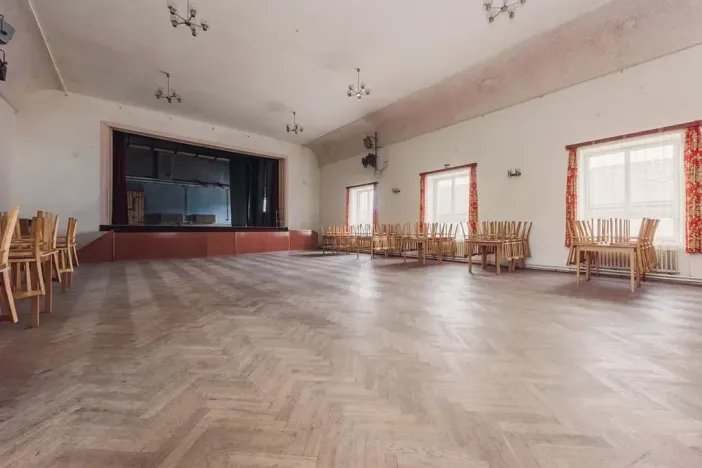 Prodej komerční nemovitosti, Klamoš, 865 m2