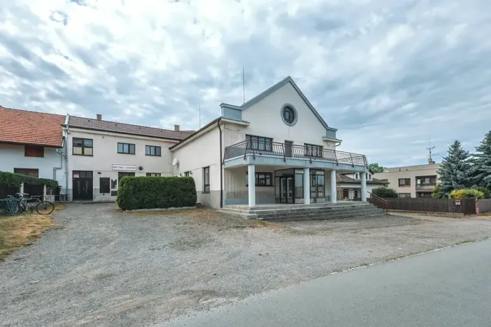 Prodej rodinného domu, Klamoš, 865 m2