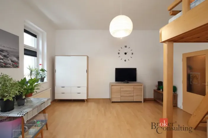 Pronájem bytu 1+1, Jablonec nad Nisou, Podhorská, 52 m2