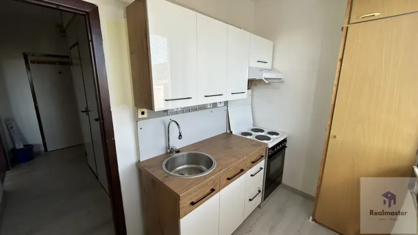 Pronájem bytu 1+1, Ústí nad Labem - Severní Terasa, Šrámkova, 33 m2