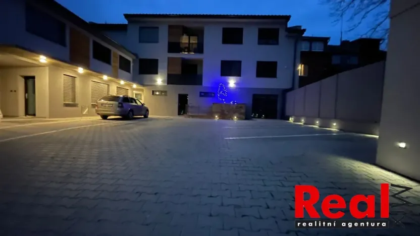 Pronájem bytu 2+kk, Rajhradice, Opatovická, 76 m2