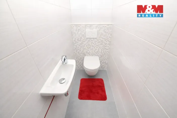 Prodej bytu 3+kk, Praha - Kyje, Břeclavská, 70 m2