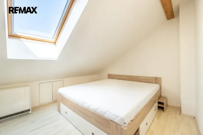 Pronájem bytu 2+kk, Praha - Libeň, Davídkova, 40 m2
