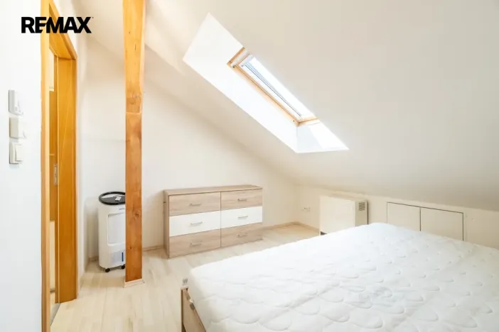 Pronájem bytu 2+kk, Praha - Libeň, Davídkova, 40 m2