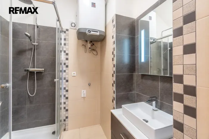 Pronájem bytu 2+kk, Praha - Libeň, Davídkova, 40 m2