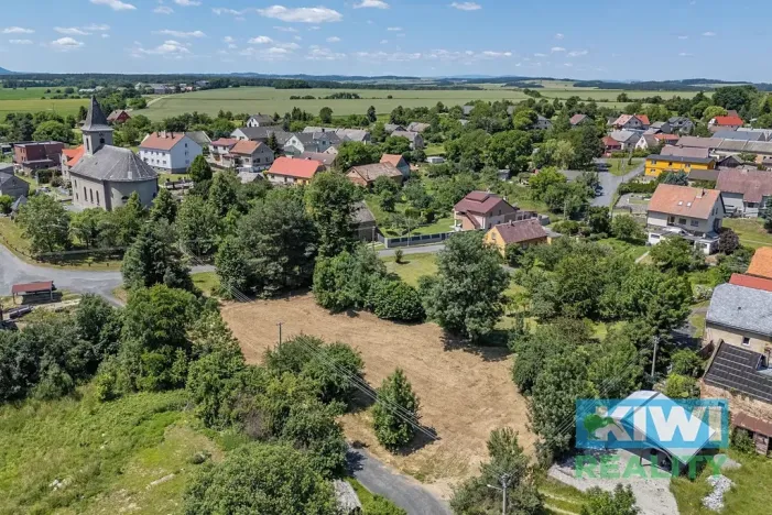 Prodej pozemku pro bydlení, Velké Heraltice, 1744 m2