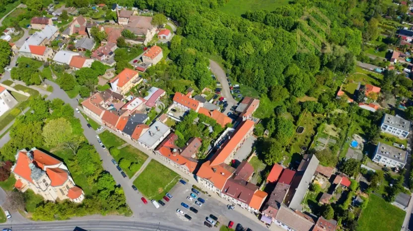 Prodej činžovního domu, Smečno, 779 m2