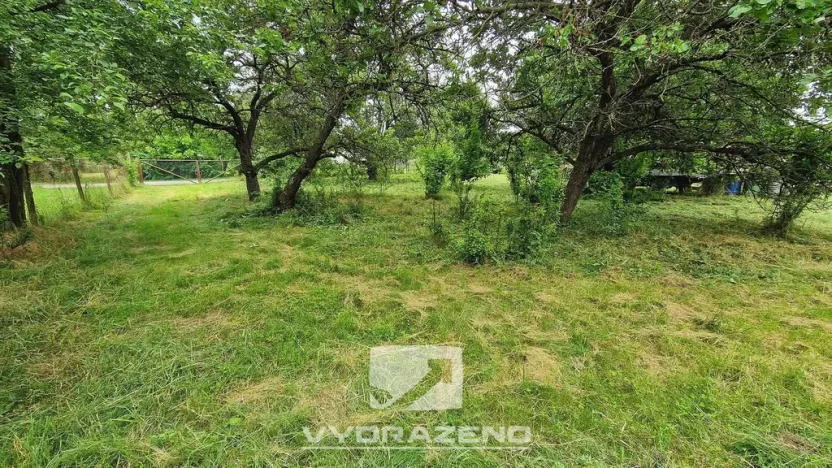 Prodej zahrady, Modřice, 894 m2