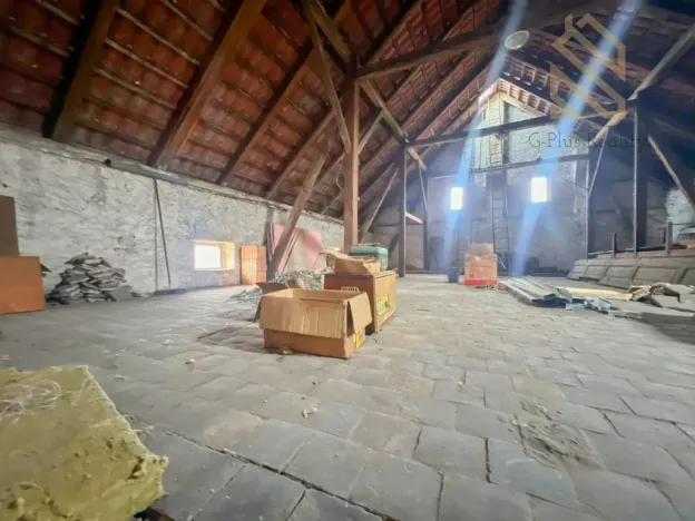 Prodej vícegeneračního domu, Kostelec nad Labem, nám. Komenského, 120 m2