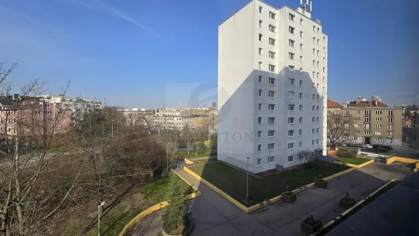Pronájem bytu 3+1, Praha - Strašnice, Gutova, 80 m2