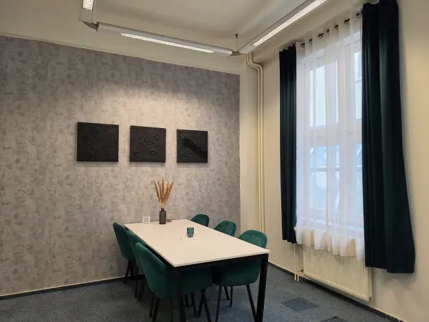 Pronájem kanceláře, Plzeň, náměstí Republiky, 23 m2