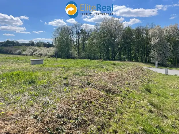 Prodej pozemku pro bydlení, Bouzov, 1563 m2