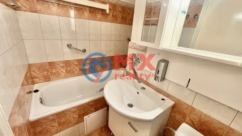 Prodej bytu 1+kk, Praha - Kobylisy, Kyselova, 28 m2