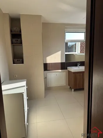 Pronájem bytu 2+kk, Zlín, 81 m2