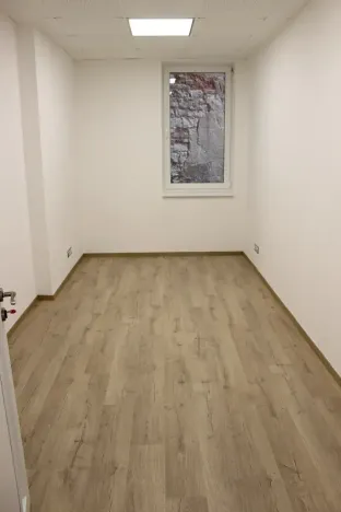 Pronájem kanceláře, Praha - Žižkov, Husitská, 63 m2