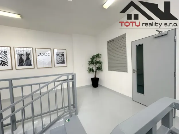 Pronájem kanceláře, Jaroměř, Jezbinská, 142 m2