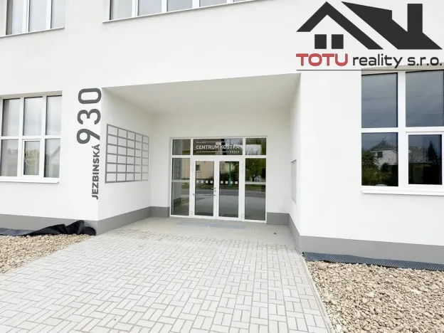 Pronájem kanceláře, Jaroměř, Jezbinská, 142 m2