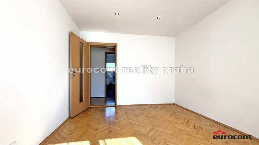 Pronájem bytu 2+1, Praha - Košíře, náměstí Josefa Machka, 54 m2