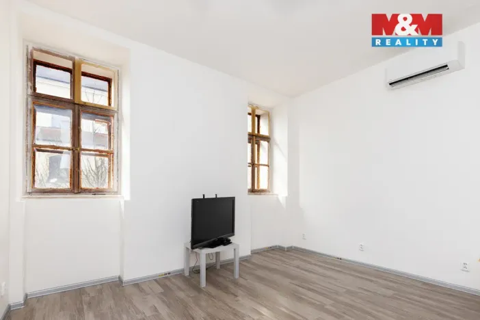 Prodej rodinného domu, Chrast, Náměstí, 200 m2