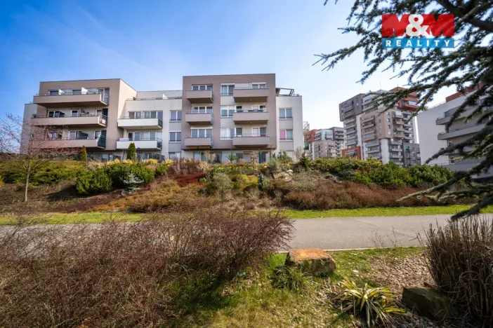 Pronájem bytu 2+kk, Praha - Letňany, Hlučkova, 60 m2