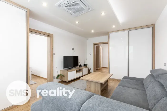 Prodej bytu 3+1, Ostrava, Petruškova, 70 m2