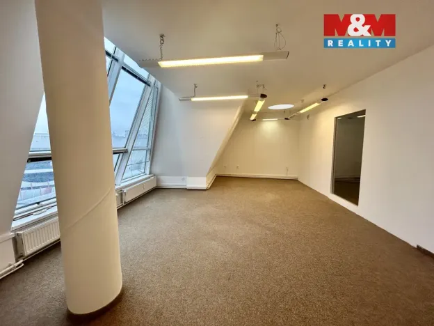 Pronájem obchodního prostoru, Liberec - Liberec IV-Perštýn, Moskevská, 170 m2