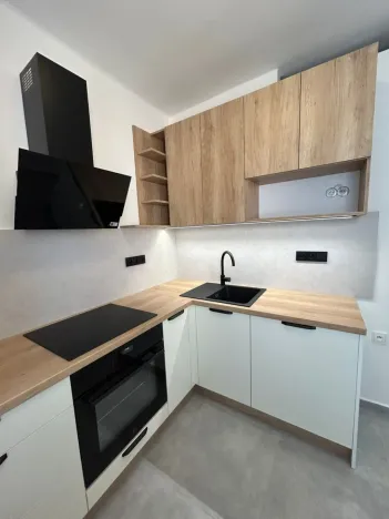 Pronájem bytu 3+1, Kopřivnice, K. Čapka, 62 m2