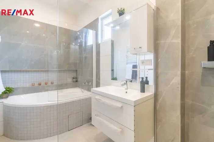 Pronájem bytu 4+1, Praha - Nové Město, Žitná, 120 m2