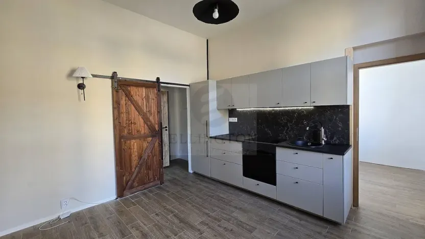 Pronájem bytu 2+kk, Teplice, Duchcovská, 52 m2