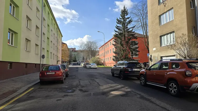 Pronájem bytu 2+kk, Teplice, Duchcovská, 52 m2