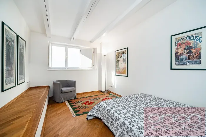 Pronájem bytu 3+1, Praha - Nové Město, Odborů, 108 m2