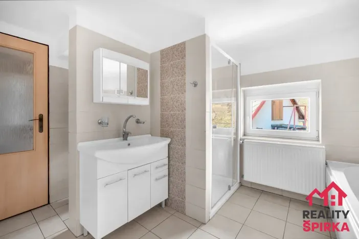 Prodej rodinného domu, Horní Čermná - Nepomuky, 150 m2