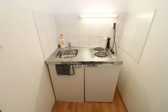 Pronájem bytu 2+1, Praha, 45 m2