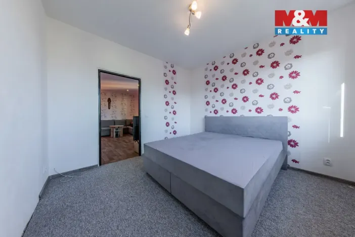 Prodej bytu 3+1, Habartov, Karla Čapka, 56 m2