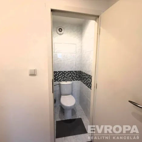 Prodej bytu 3+1, Praha - Hlubočepy, Lohniského, 69 m2